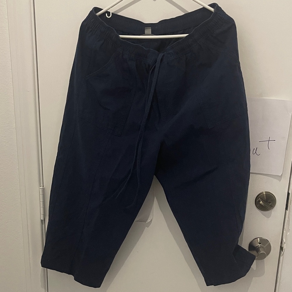 Style & Co. Women's Navy Capris